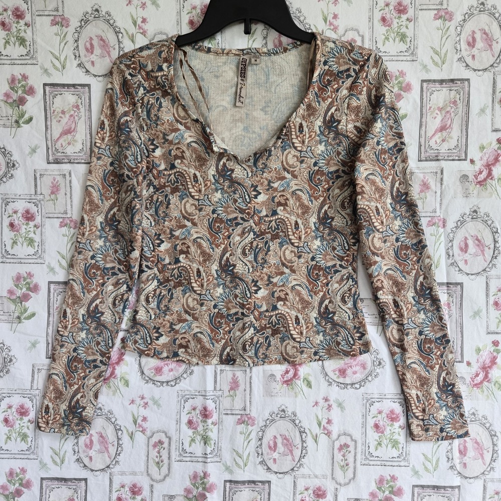 Gypsies & Moondust Paisley V-Neck Top Medium Ribbed Knit Long Sleeve Boho Brown